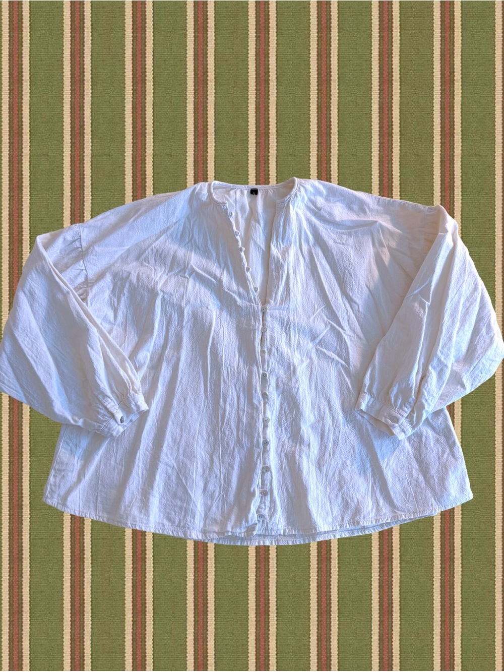 White Button-Front Women's Blouse - Brand Unknown